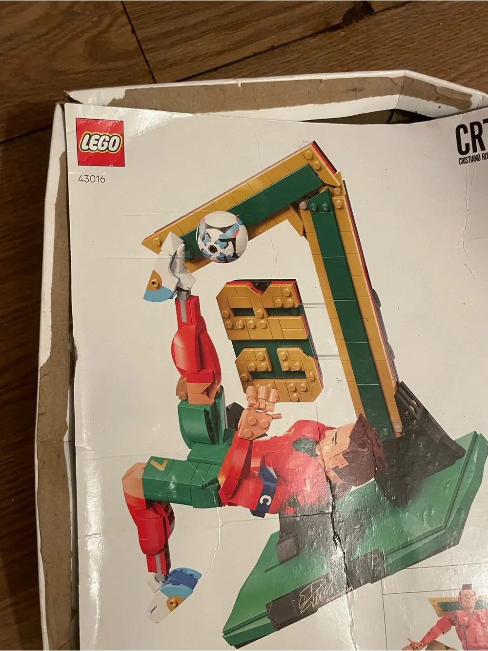 LEGO Soccer Acrobat Set in Green, Red, Yellow, White, Blue